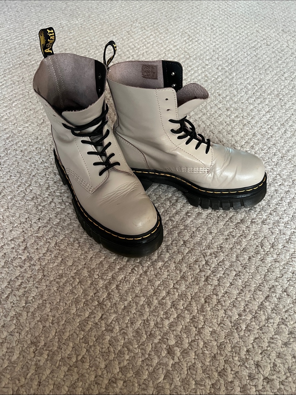 Dr. Martens Audrick Nappa
Leather Platform Lace Up
Combat Boots Women's Size 10